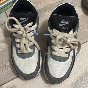 Little kids Nike Air Max size 13c
